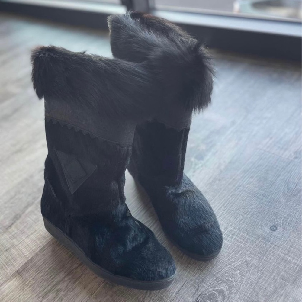 GARDEN | 7.5 / 38 | Italian Pony Hair Shearling Trim Low Wedge Calf Boots